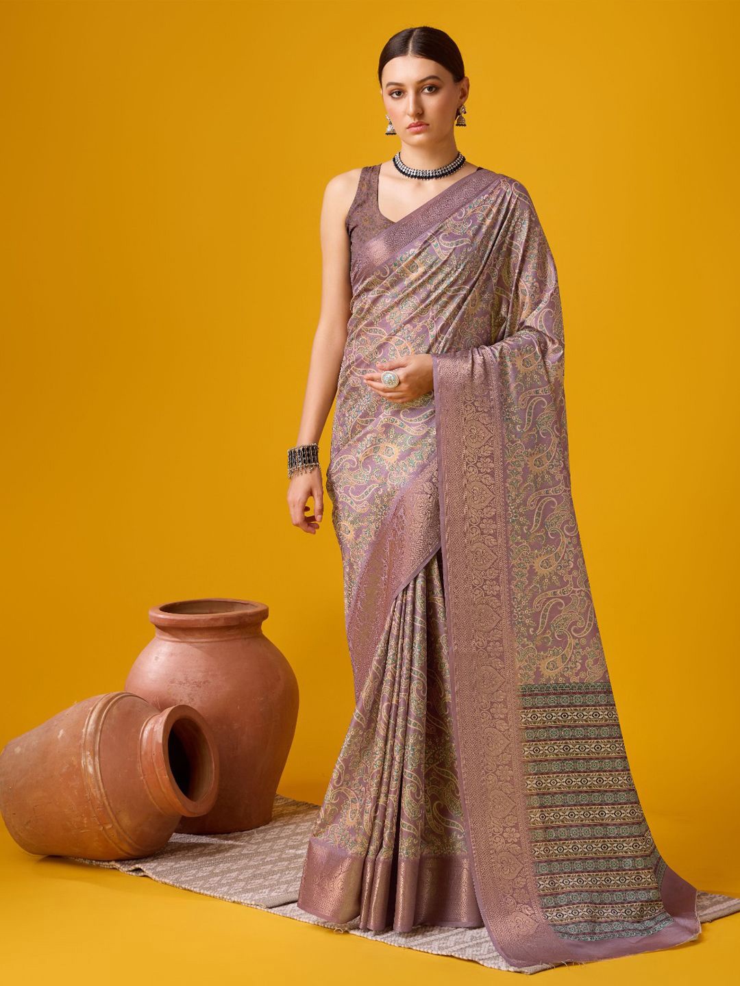 

Mitera Ethnic Motifs Zari Tussar Saree, Purple