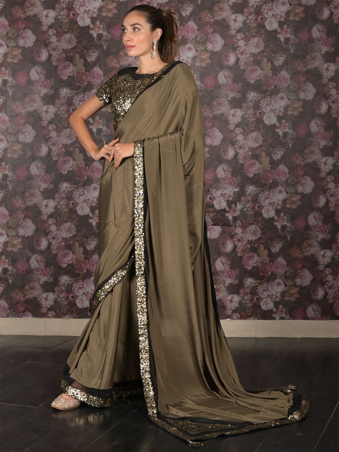 

ODETTE Solid Sequinned Saree, Olive