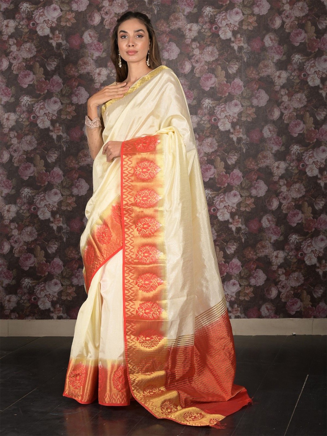 

ODETTE Ethnic Motifs Zari Saree, Cream
