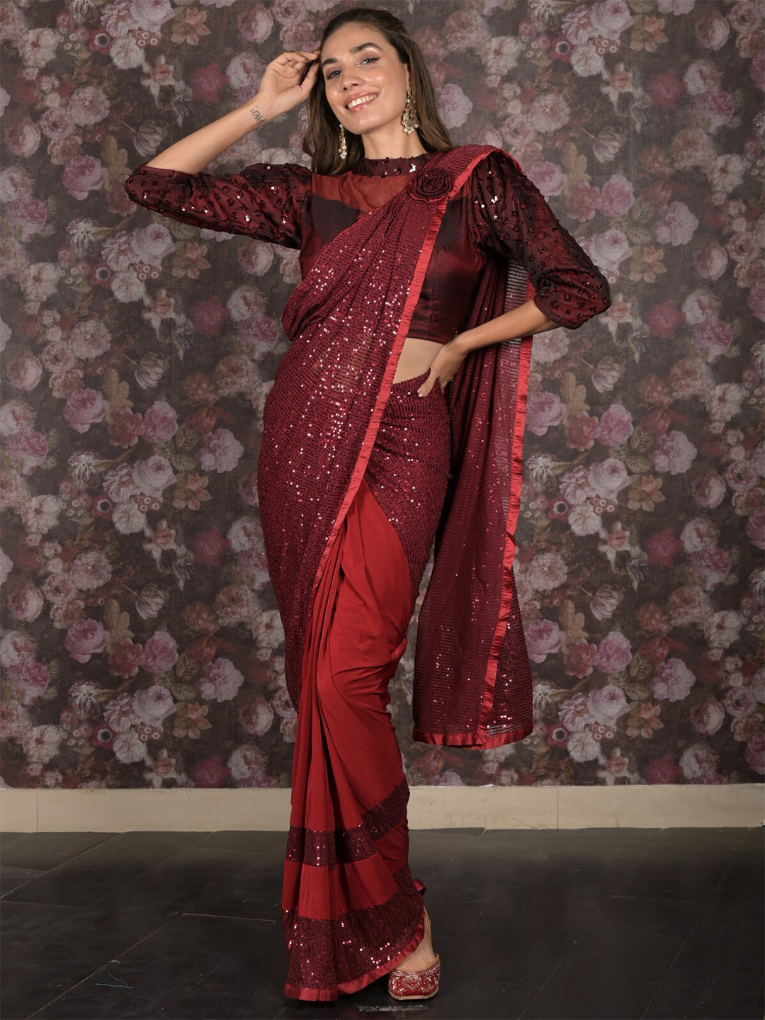 

ODETTE Embellished Sequinned Saree, Maroon