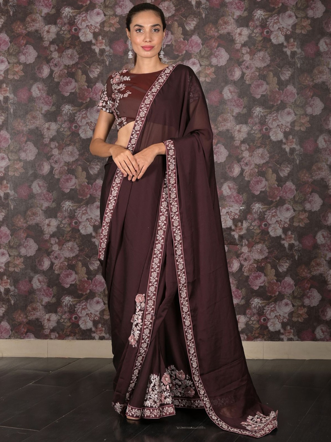 

ODETTE Embroidered Saree, Burgundy