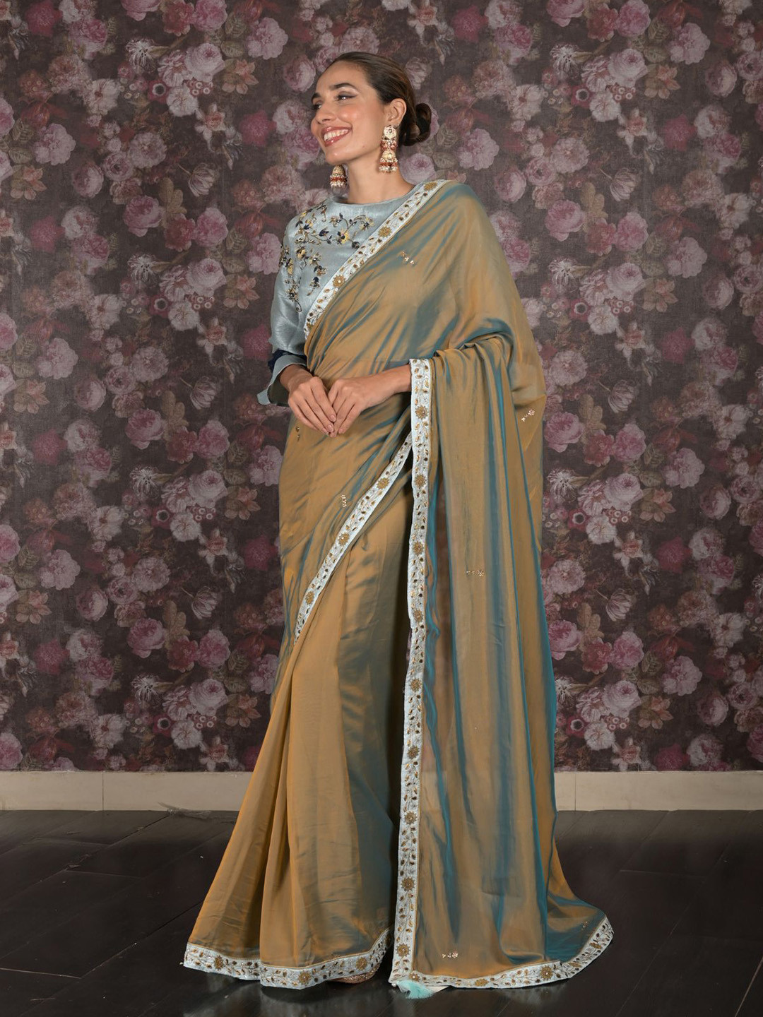 

ODETTE Ethnic Motifs Embroidered Saree, Brown