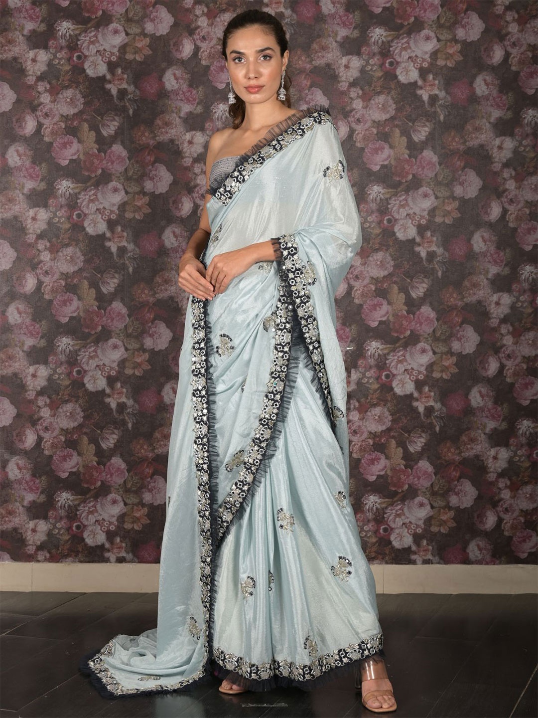 

ODETTE Ethnic Motifs Embroidered Saree, Blue
