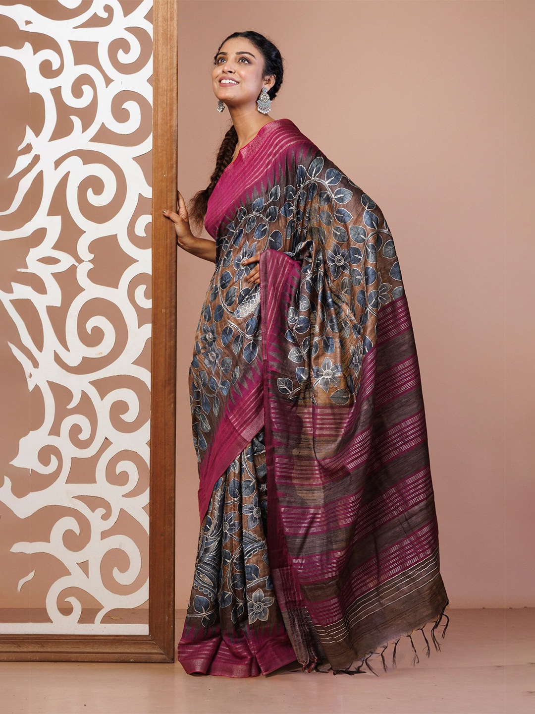 

Unnati Silks Ethnic Motifs Zari Pure Silk Handloom Tussar Saree, Brown