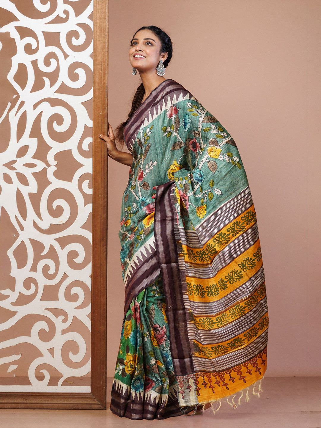 

Unnati Silks Floral Zari Pure Silk Handloom Tussar Saree, Green