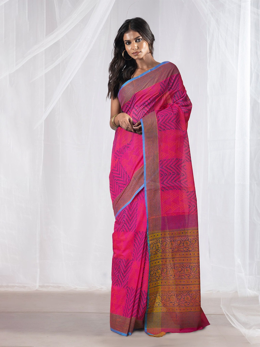 

Unnati Silks Ethnic Motifs Pure Cotton Handloom Mangalagiri Saree, Pink