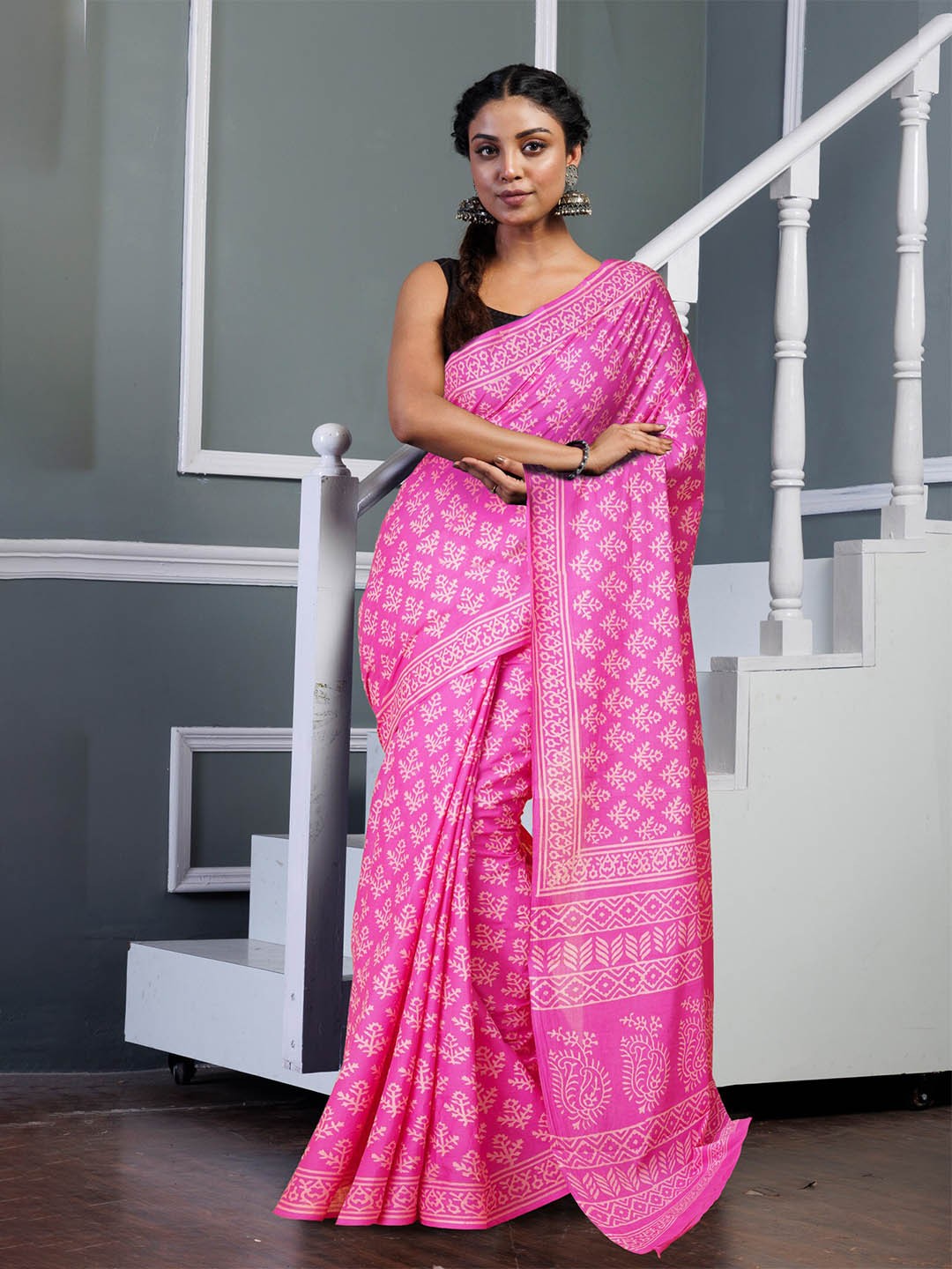 

Unnati Silks Ethnic Motifs Pure Cotton Handloom Block Print Saree, Pink