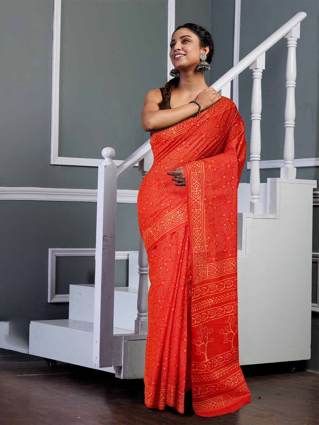 

Unnati Silks Ethnic Motifs Pure Cotton Handloom Block Print Saree, Red