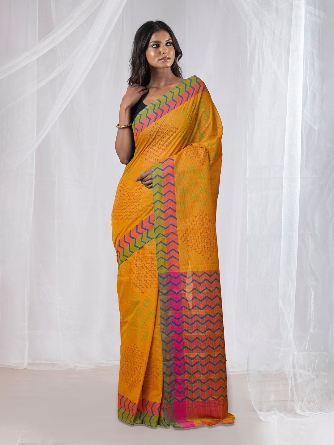 

Unnati Silks Pure Cotton Handloom Mangalagiri Saree, Yellow