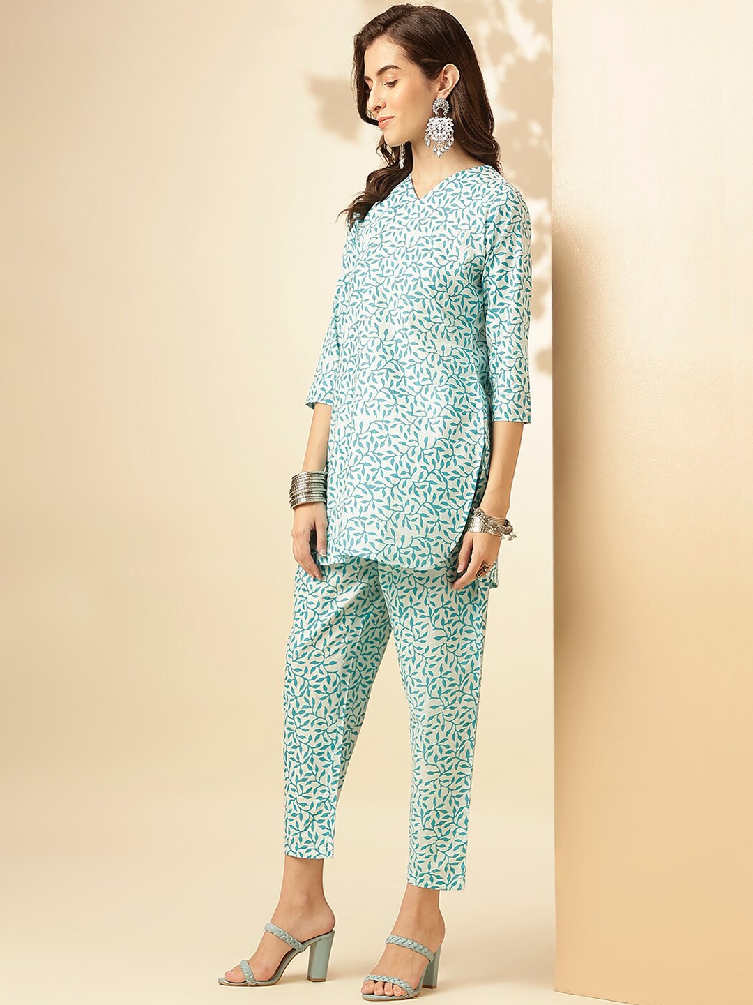 

KALINI Floral Printed V-Neck Tunic With Trousers, Blue