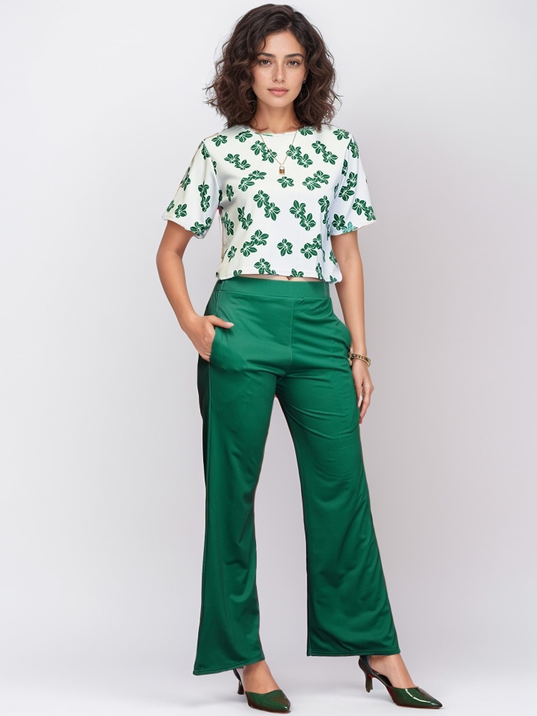 

DressBerry Floral Printed T-Shirt With Trouser, Olive