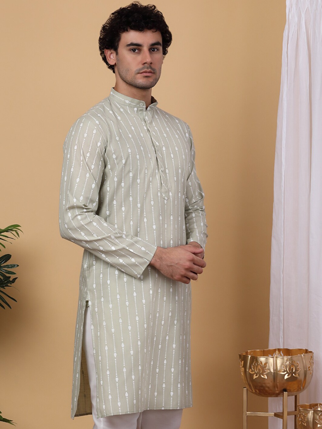 

Anouk Grey Striped Mandarin Collar Long Sleeves Straight Kurta