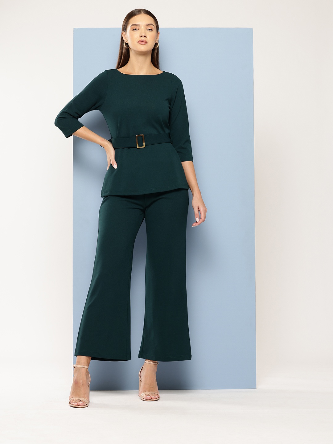 

Chemistry Top With Trousers Comes With a Belt, Green