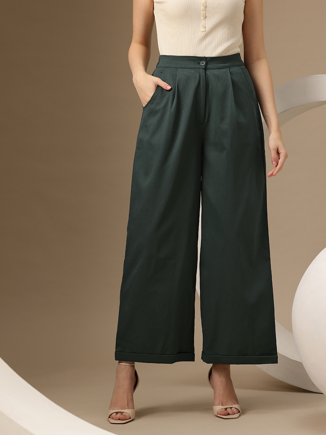 

Chemistry Women High-Rise Pleated Culottes, Green