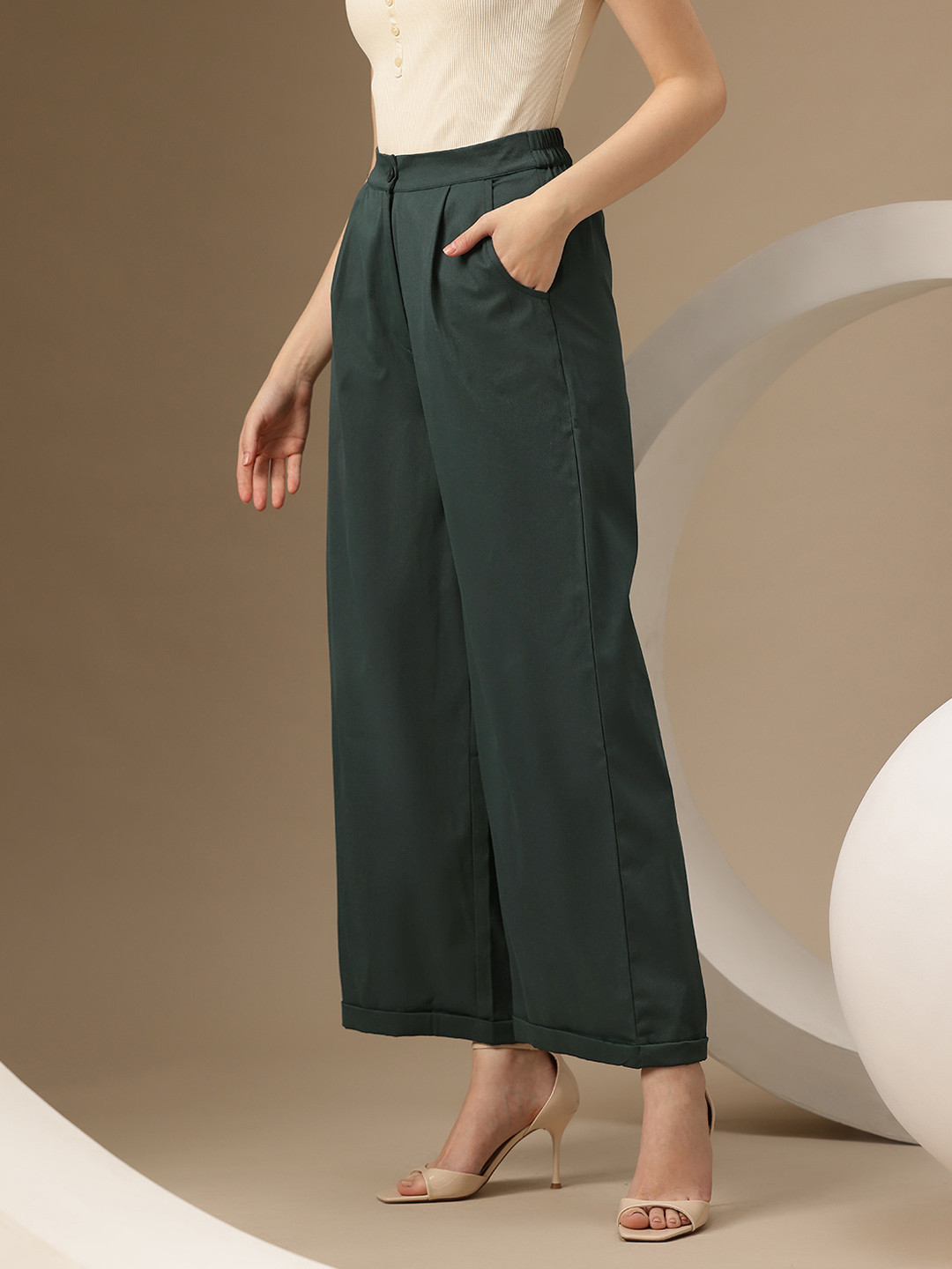 

Chemistry Women High-Rise Pleated Culottes, Green