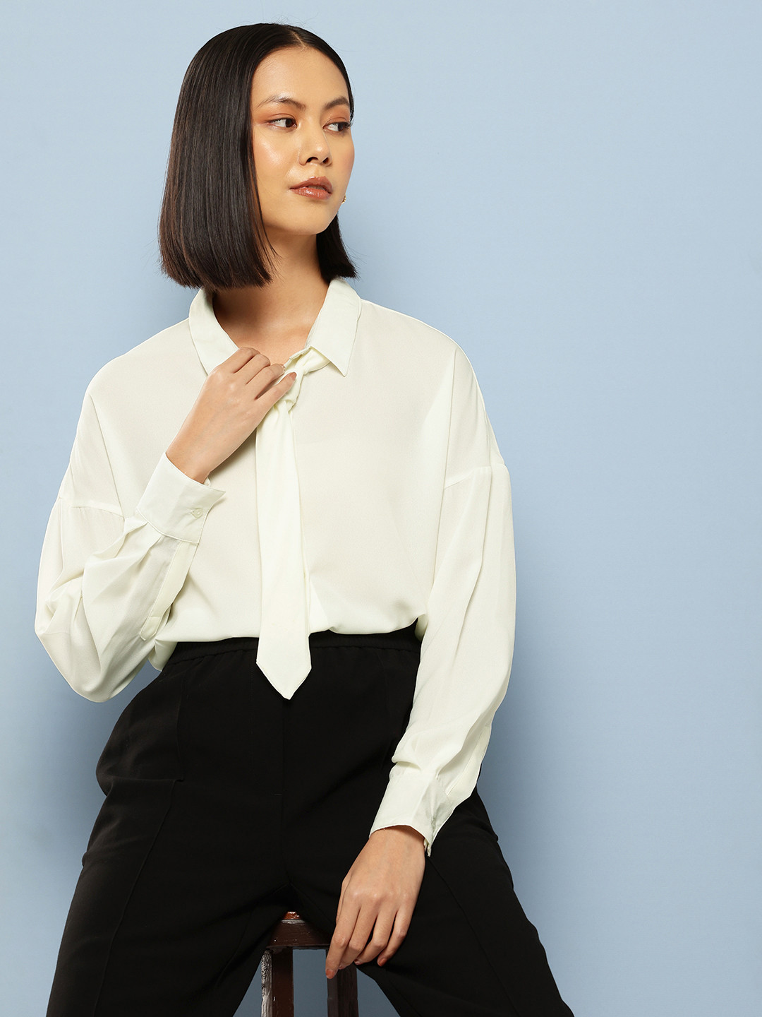 

Chemistry Regular Fit Casual Shirt With Tie, Off white