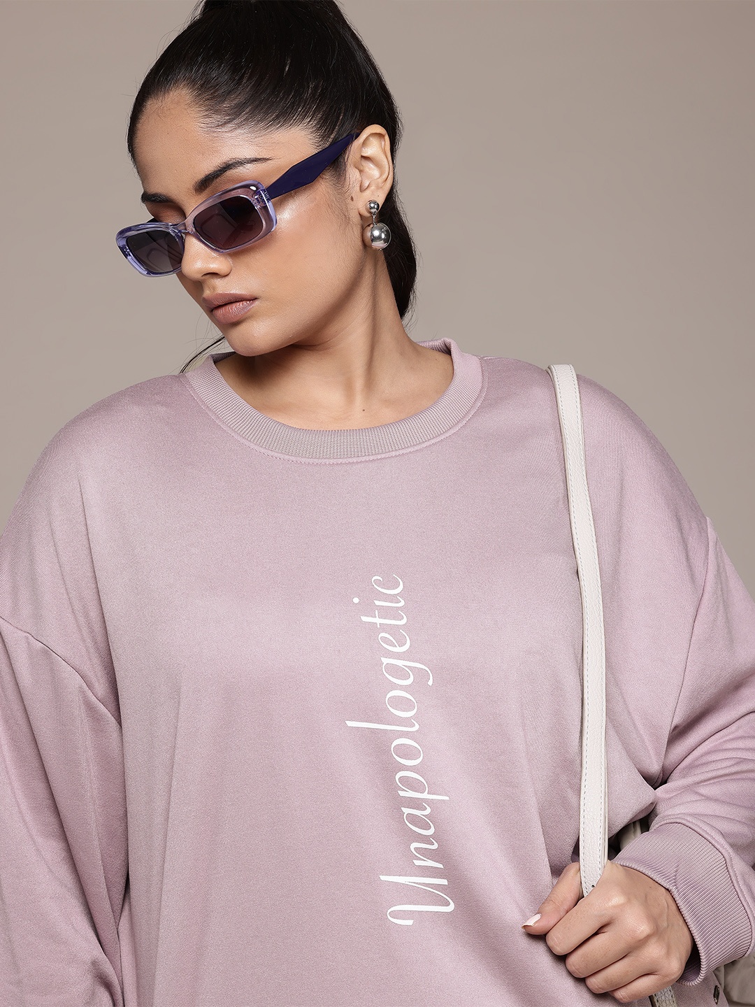 

The Roadster Lifestyle Co. Plus Size Typography Printed Drop-Shoulder Sleeves Pullover, Mauve