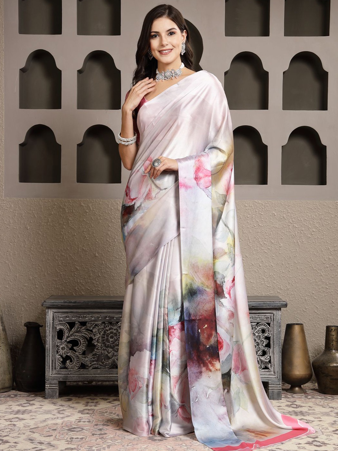 

Stylum Floral Satin Saree, Off white