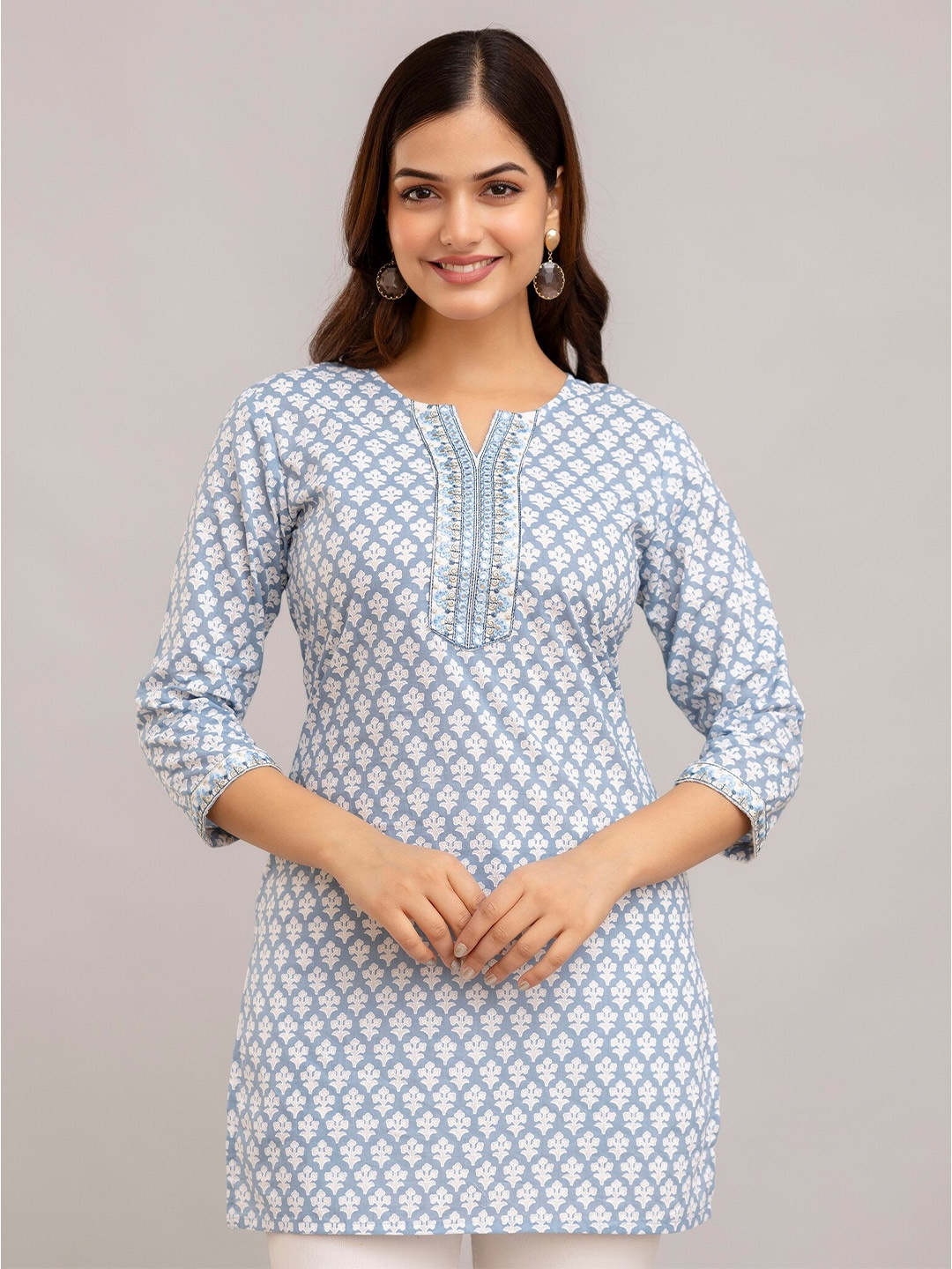 

FASHION DEPTH Ethnic Motifs Printed Round Neck Cotton Longline Top, Blue