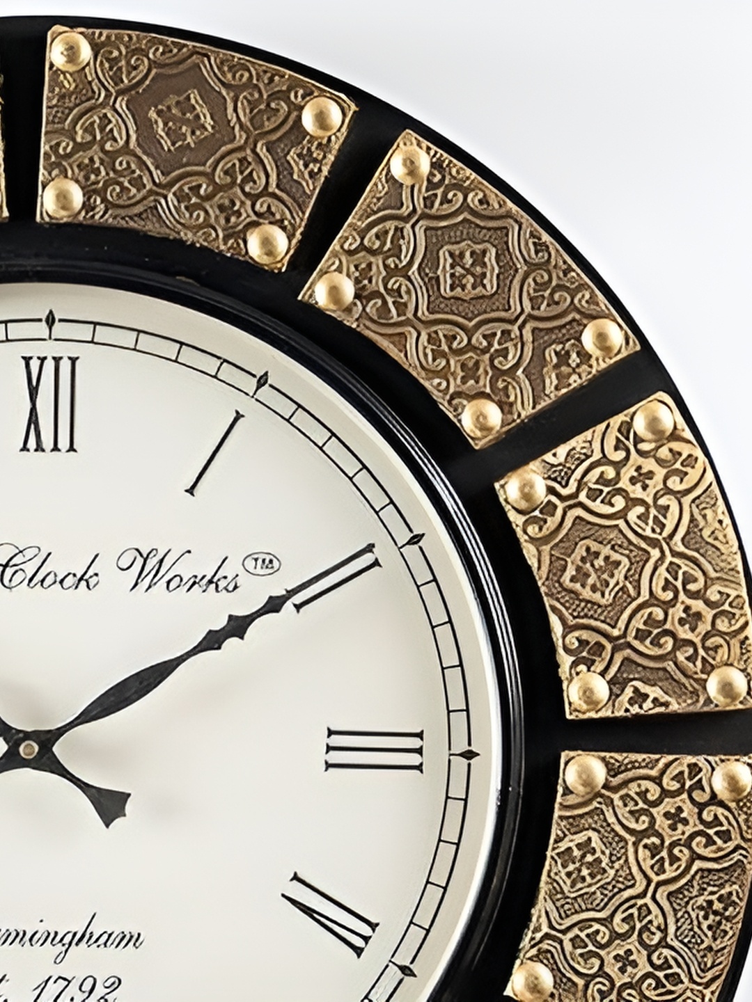 

vedas Gold & White Textured Round Analogue Wall Clock