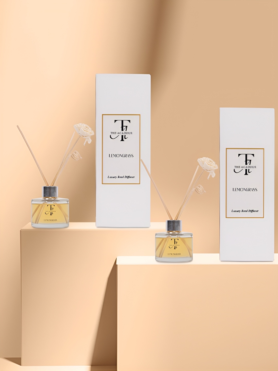 

THE ACADOUR 2-Pcs Reed Diffuser Lemongrass 100 ml each, White