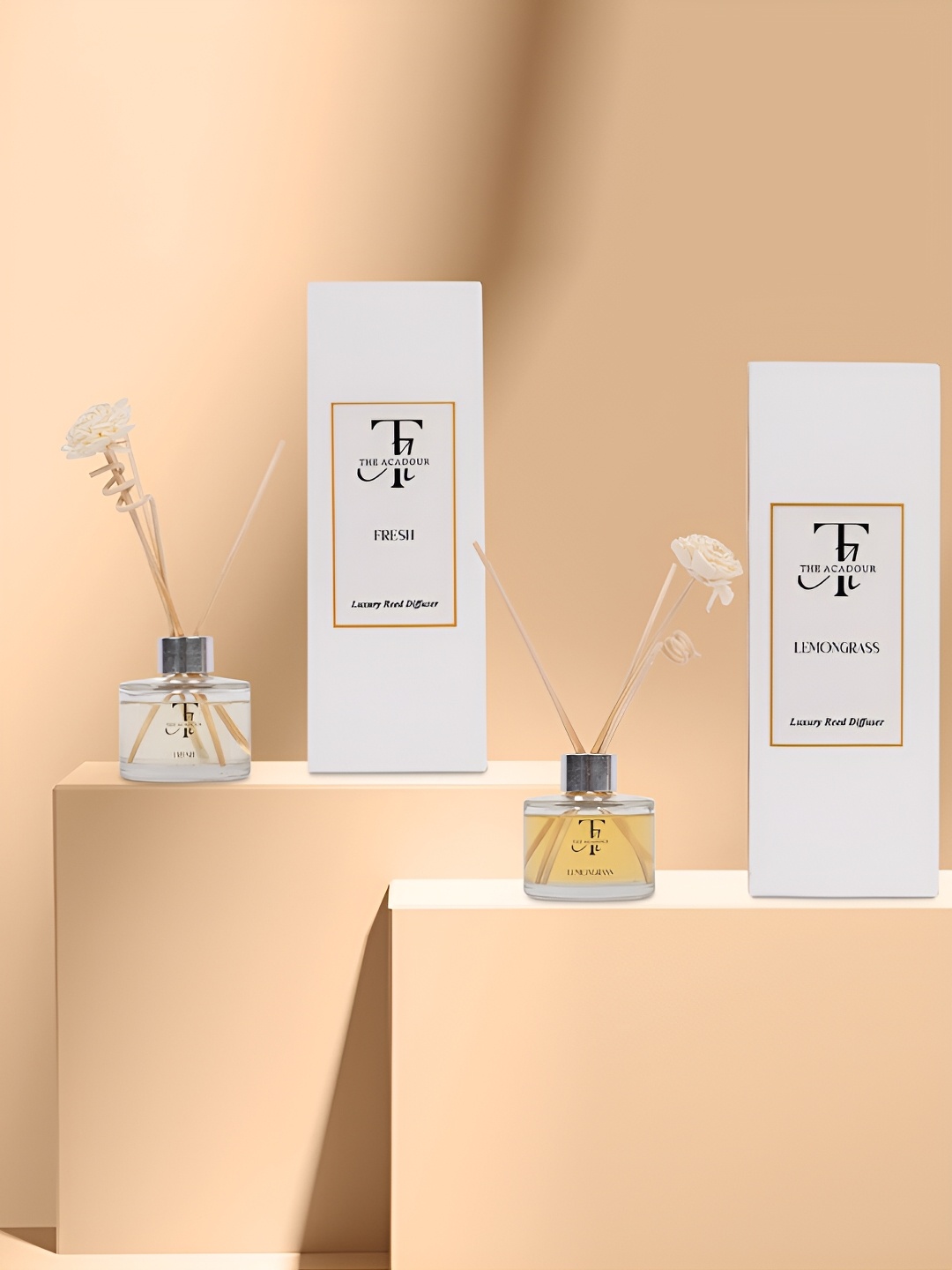

THE ACADOUR Set of 2 Reed Diffuser Fresh & Lemongrass 100 ml, White