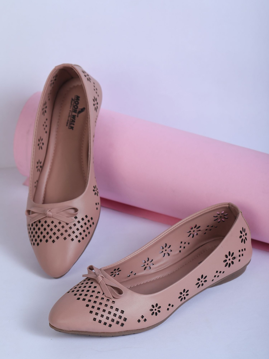 

Moonwalk Women Textured Ballerinas with Laser Cuts Flats, Pink