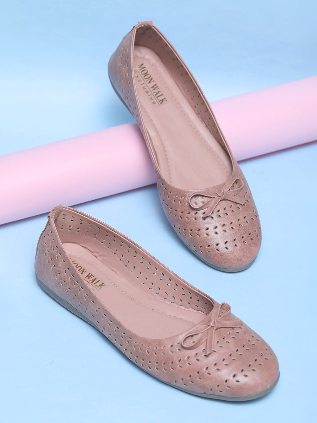 

Moonwalk Women Textured Ballerinas with Laser Cuts Flats, Pink