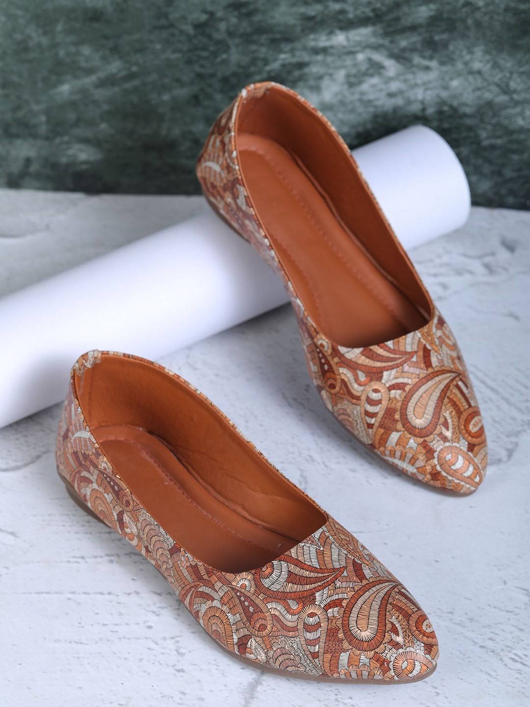 

Moonwalk Women Printed Ballerinas with Embroidered Flats, Brown