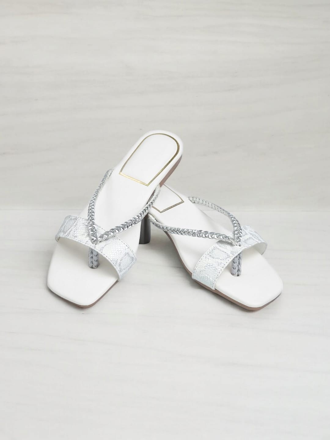 

PLANET WALK Women Embellished T-Strap Flats with Bows, White