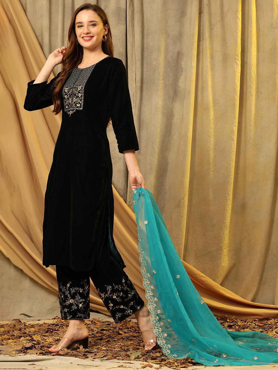 

Trendmalls Round Neck Floral Embroidered Sequinned Velvet Kurta with Trouser & Dupatta, Teal