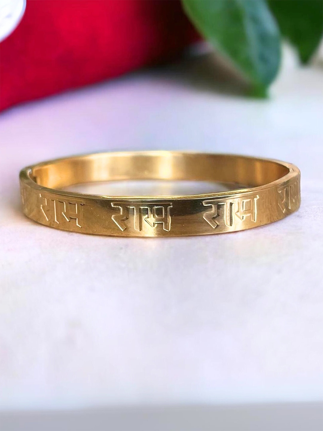 

Japam Gold Plated Ram Ji Kada
