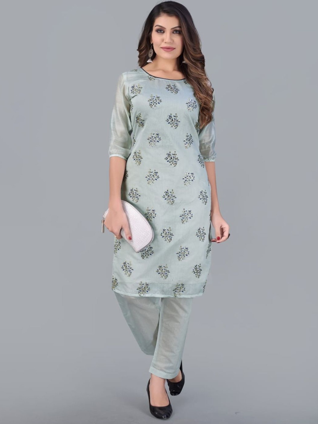 

Rujave Women Floral Printed Regular Sequinned Chanderi Silk Kurta with Trousers, Green