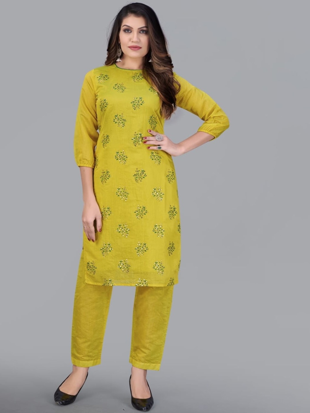 

Rujave Embroidered Straight Kurta With Trouser, Yellow