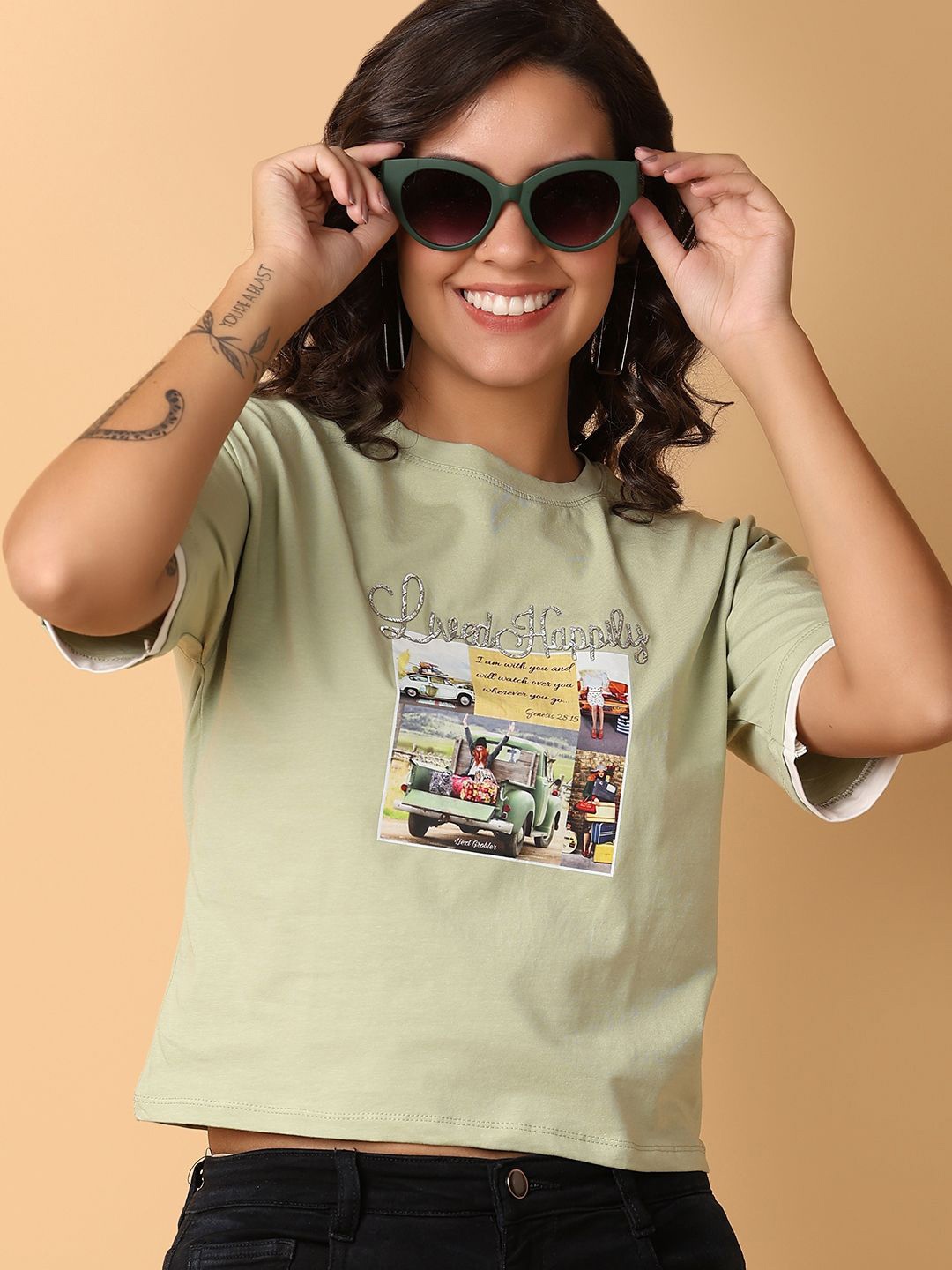 

V-Mart Women Printed Round Neck Crop T-shirt, Green