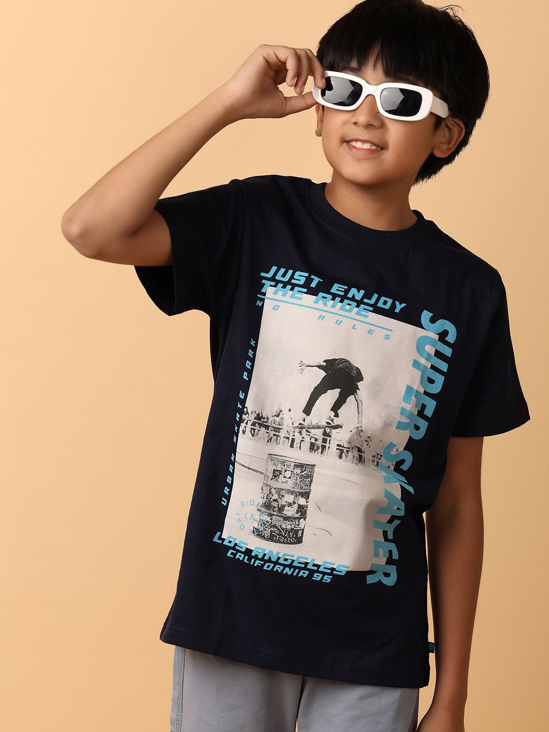

V-Mart Boys Printed Round Neck Cotton T-shirt, Navy blue