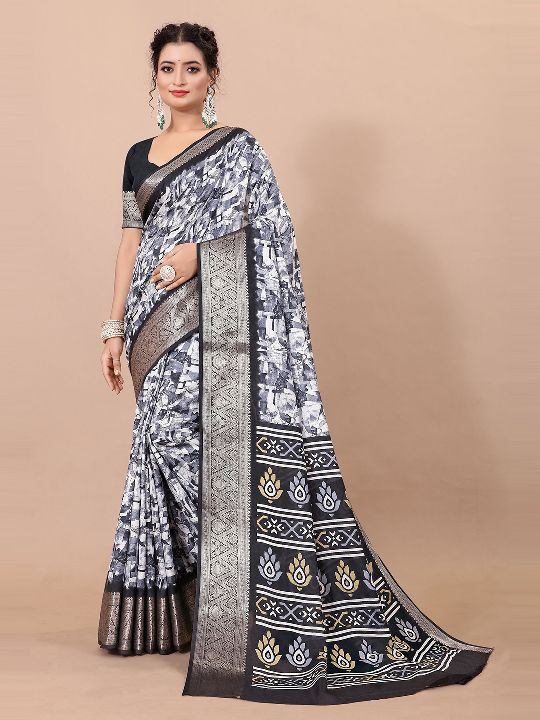 

RUNAYA NX Floral Zari Pure Linen Mysore Silk Saree, Black