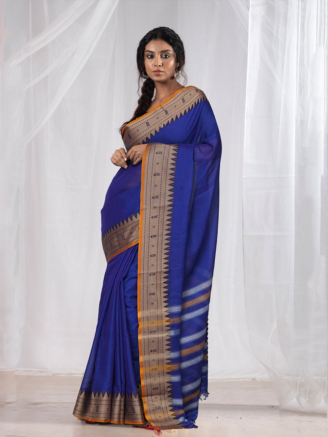 

Unnati Silks Woven Design Pure Cotton Handloom Narayan Peth Saree, Blue