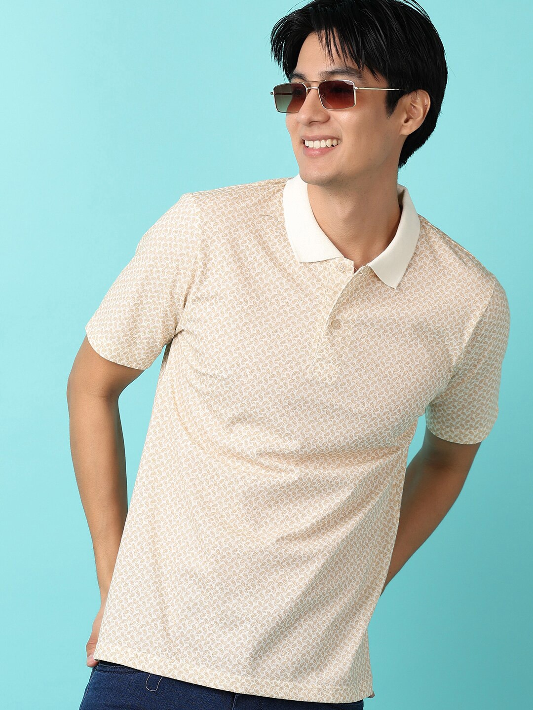 

V-Mart Floral Printed Polo Collar Short Sleeves Slim Fit Casual T-shirt, Off white