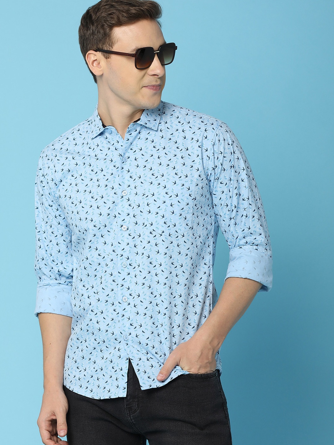 

V-Mart Men Slim Fit Printed Casual Shirt, Blue