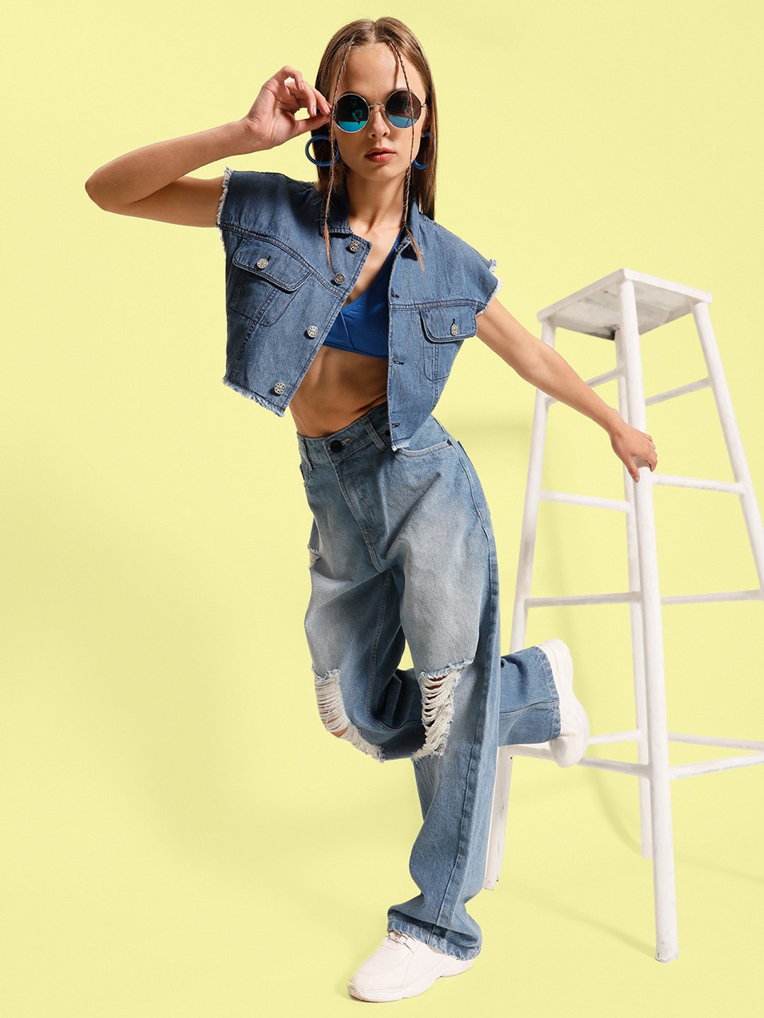 

Bene Kleed Spread Collar Sleeveless Pure Cotton Boxy Cropped Denim Shirt, Blue