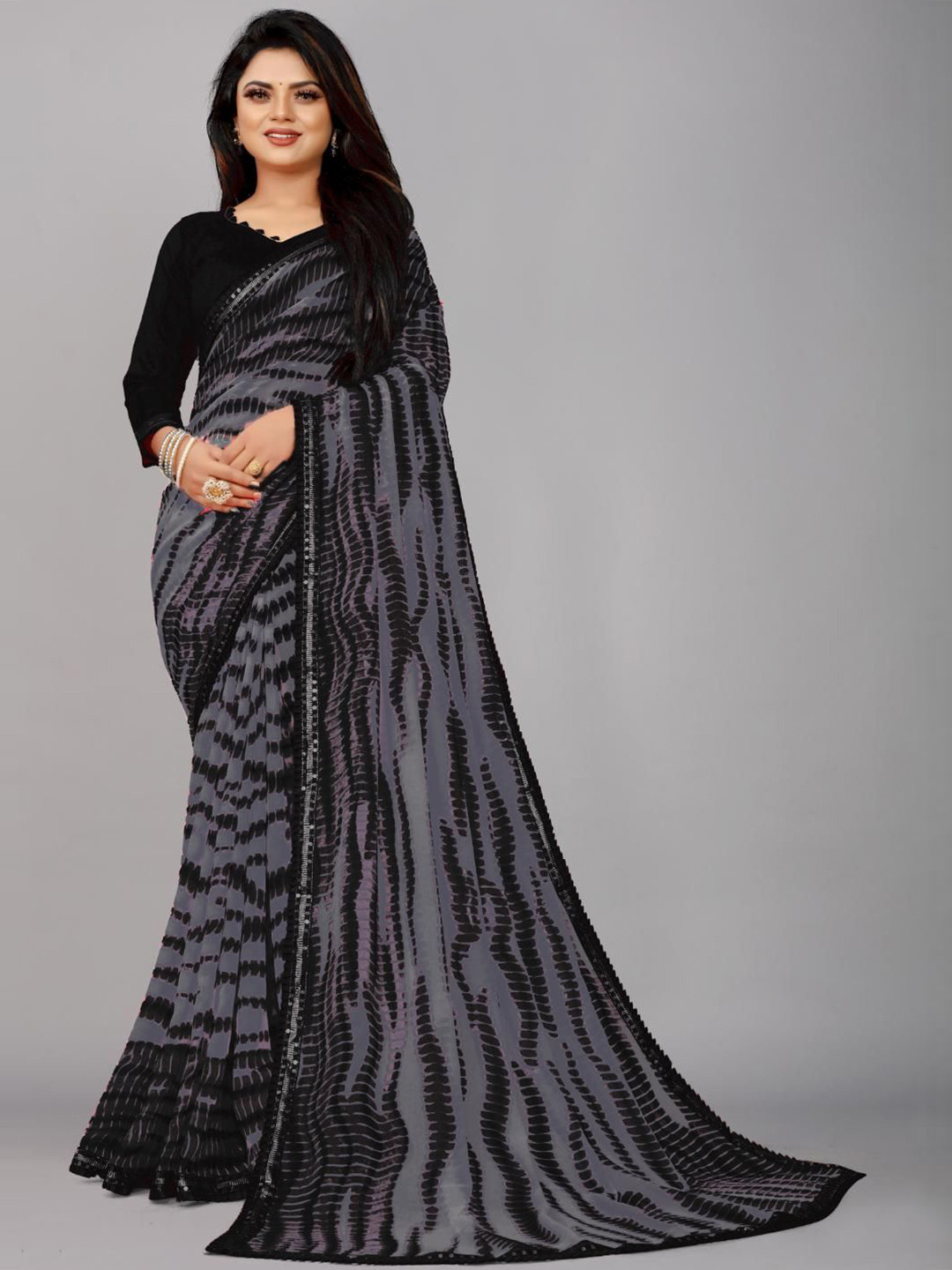 

SM TRENDZ Shibori Printed Cotton Silk Party Saree, Grey