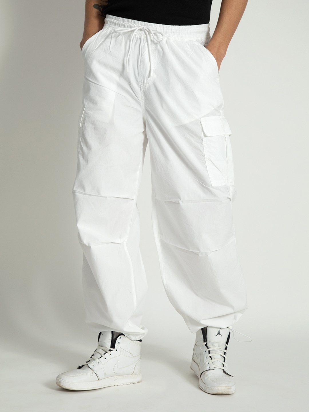 

Roadster The Lifestyle Co. Men Pure Cotton Parachute Cargo Trousers, White