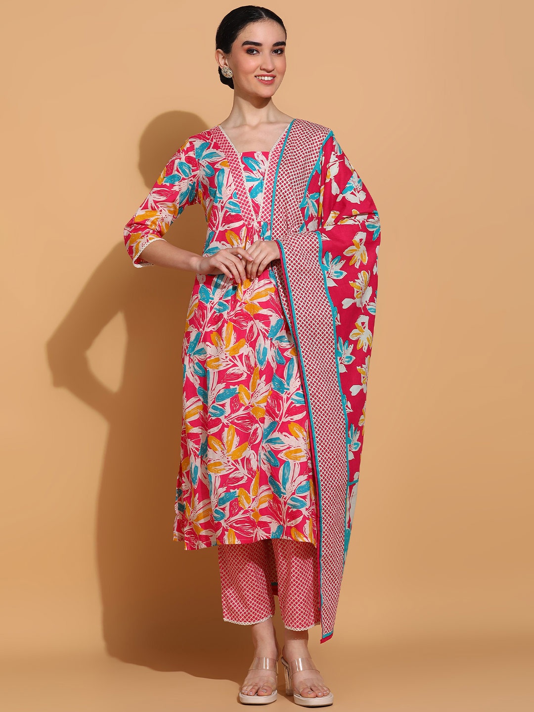 

KALINI Women Floral Printed Regular Kurta with Trousers & With Dupatta, Red