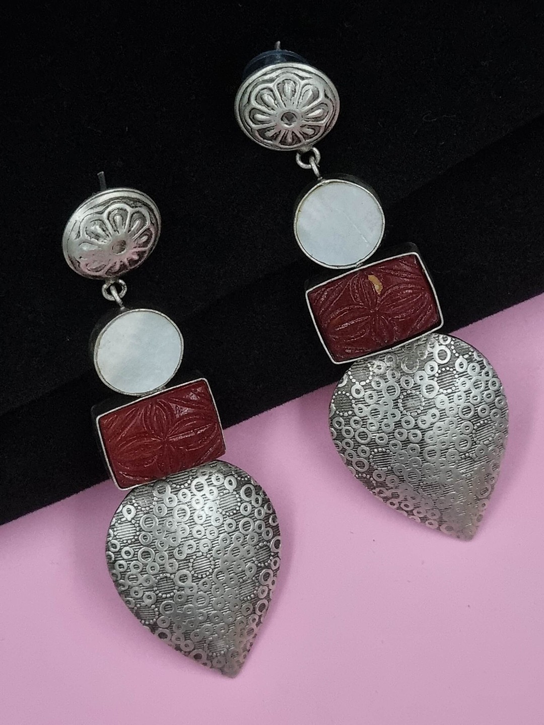 

Sangria Silver-Plated Oxidized Stone-Studded Earring