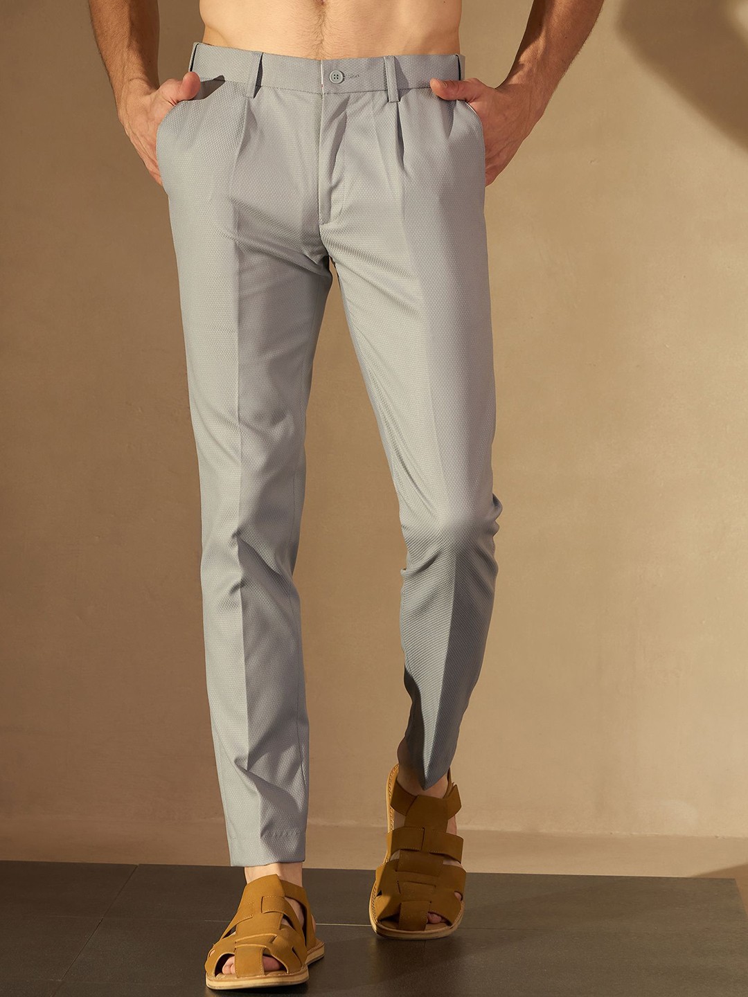

DENNISON Men Smart Tapered Fit Easy Wash Pleated Trousers, Grey