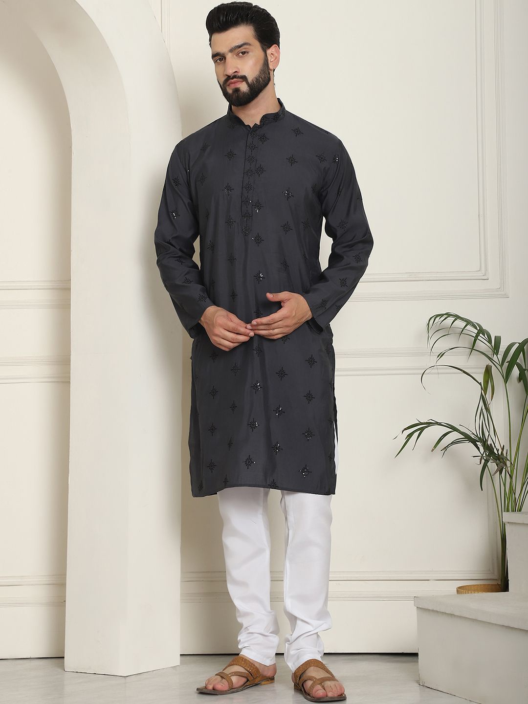

SOJANYA Floral Embroidered Sequinned Cotton Silk Straight Kurta With Churidar, Grey