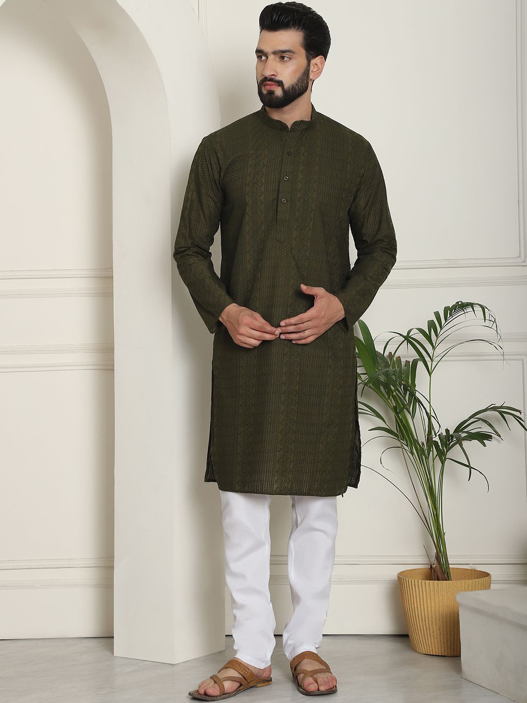 

SOJANYA Geometric Embroidered Thread Work Pure Cotton Straight Kurta With Churidar, Green