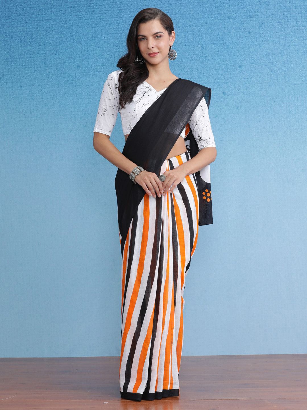 

Saree mall Striped Pure Cotton Bagh Sarees, White