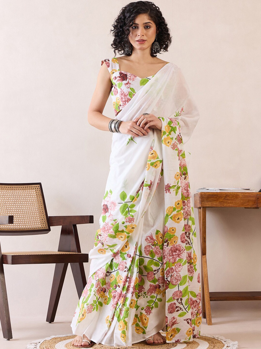 

Saree mall Floral Pure Cotton Ready to Wear Block Print Sarees, White